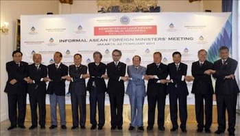 Ministros de la ASEAN median en el conflicto entre Tailandia y Camboya